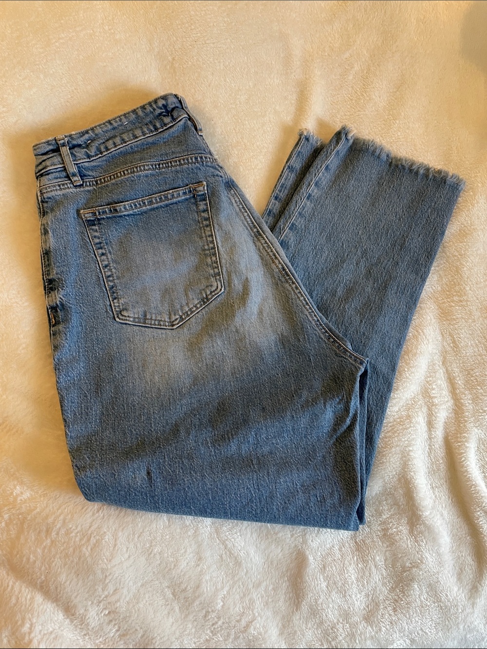 LOFT Medium Wash Blue Denim Jeans The Curvy Straight Crop